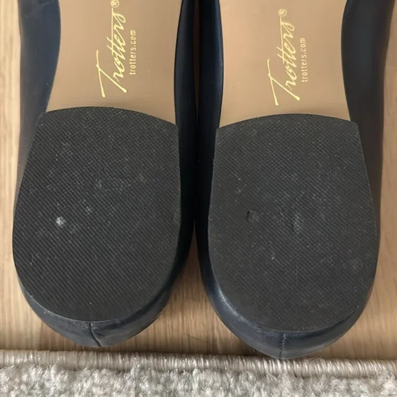 VGUC Trotters Dark Navy Estee Woven 7M - Picture 11 of 13